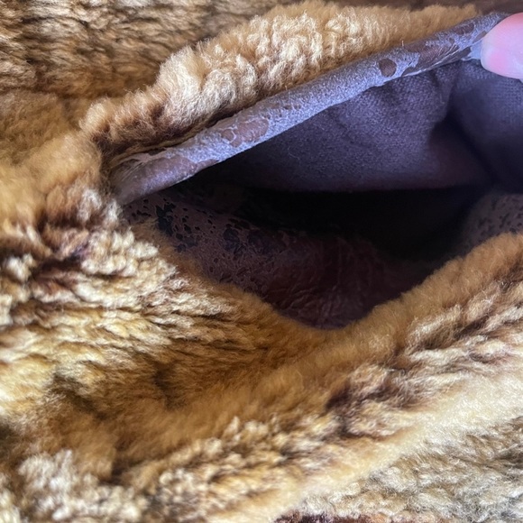 RARE vtg 1970s 100% lamb skin & Racoon Penny Lane Yellow fur coat festival - Picture 8 of 12